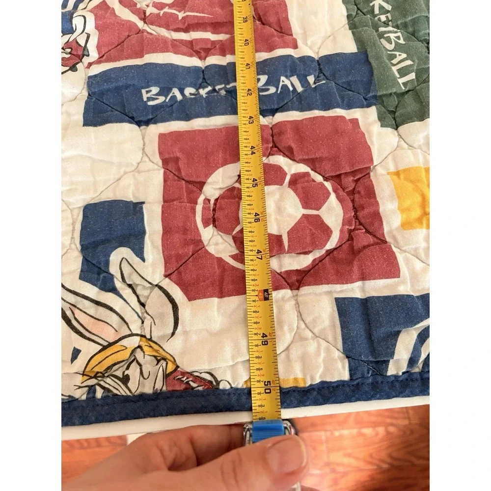 Vintage 1997 Looney Tunes Baby Crib Quilt Blanket Taz Wile E Coyote Bugs Bunny